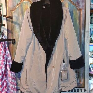 Foux fur lined water resistant 1x coat